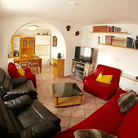Alloggio per agriturismo Maso Scandelli *